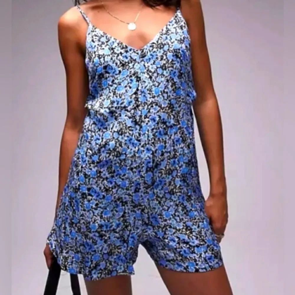 TopShop floral romper NWOT Size US 6